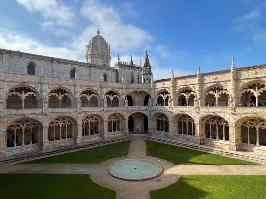 Lisbon: Tour of Belem and Jerónimos Monastery