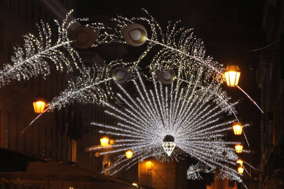 Lisbon's Christmas Lights Tour 2H - Tour Details