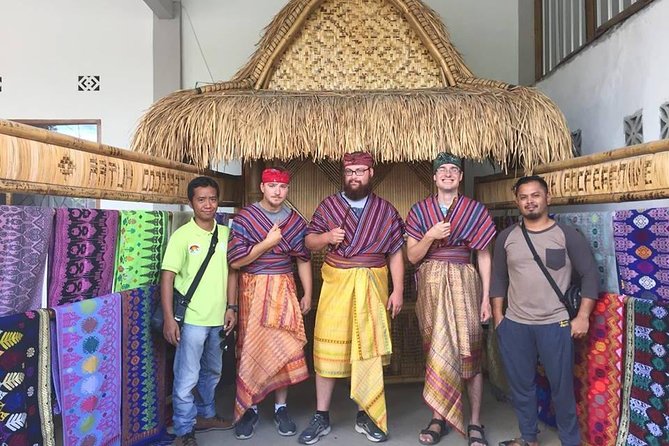 Lombok Day Trip : South Beach & Culture