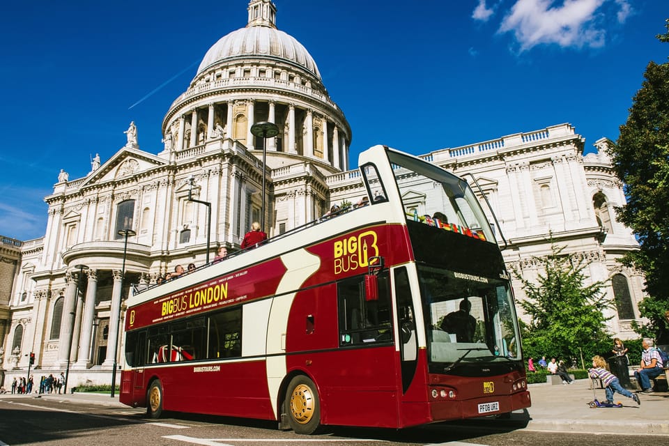 London: Tower of London, Hop-on, Hop-off Bus & River Cruise