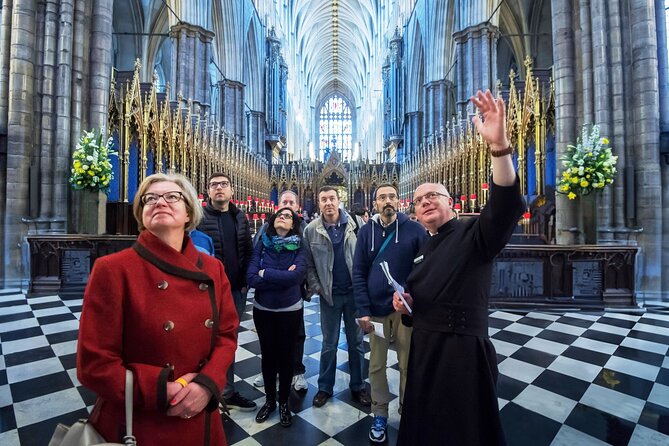 London Walking Tour With Westminster Abbey and Changing of the Guard