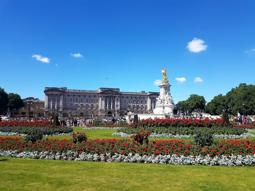 London: Westminster Walking Tour & The Tower of London Entry