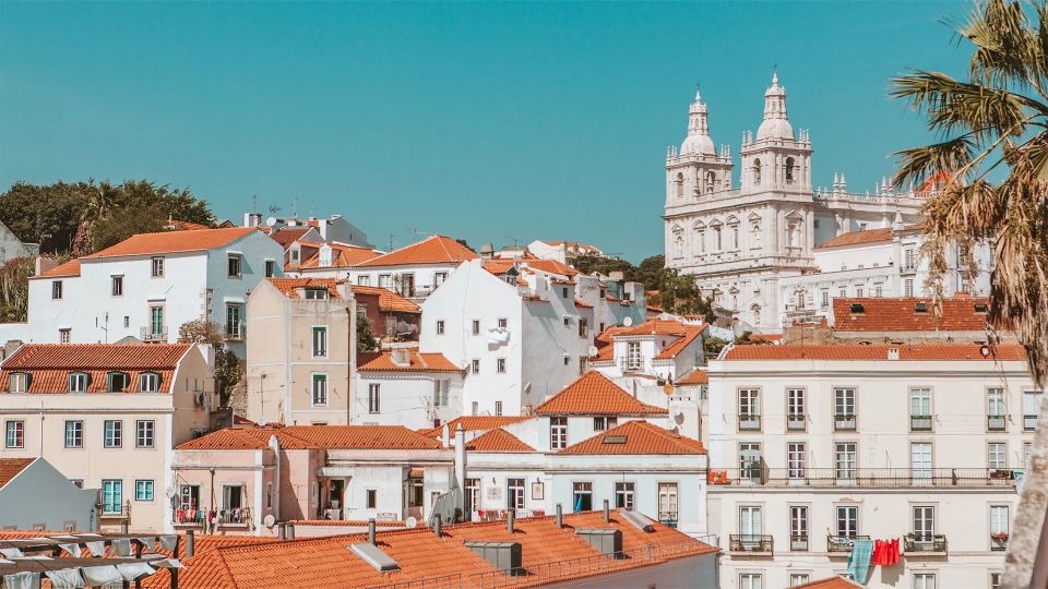 Lost in Alfama: Tour Through Lisbons Labyrinthine Streets