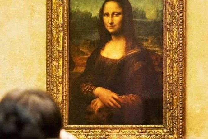 LOUVRE PRIVATE TOUR : Skip the Line & Local Expert Guide - Entry Fees Included - Overview of the Louvre Tour