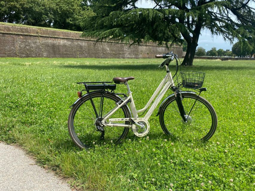 Lucca: E-Bike Rental