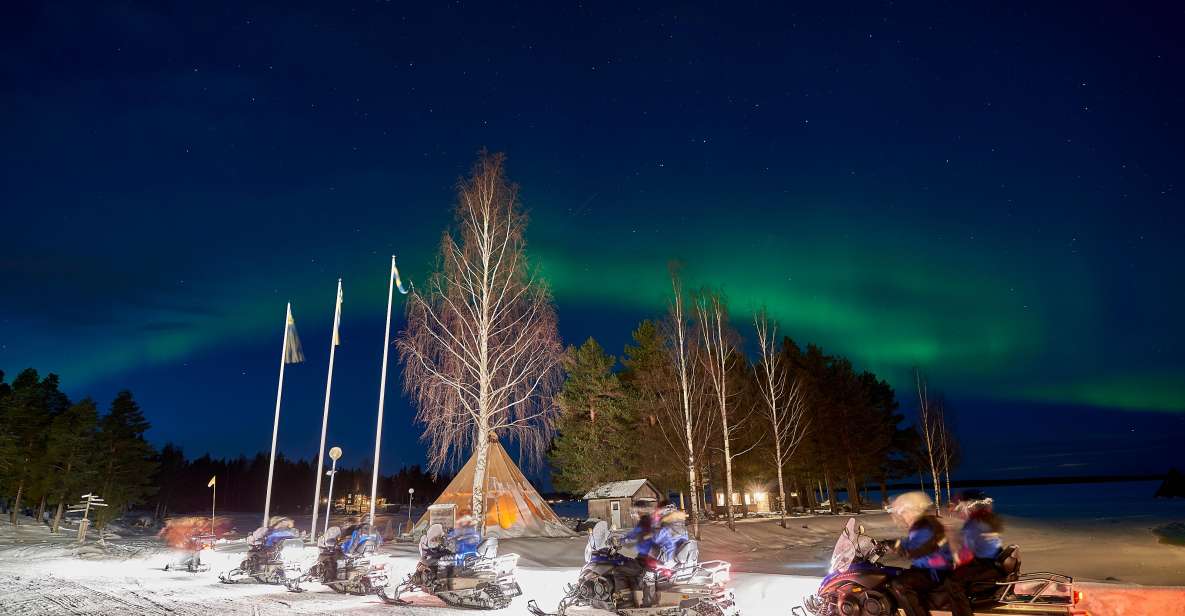 Luleå: Northern Lights Snowmobile Tour