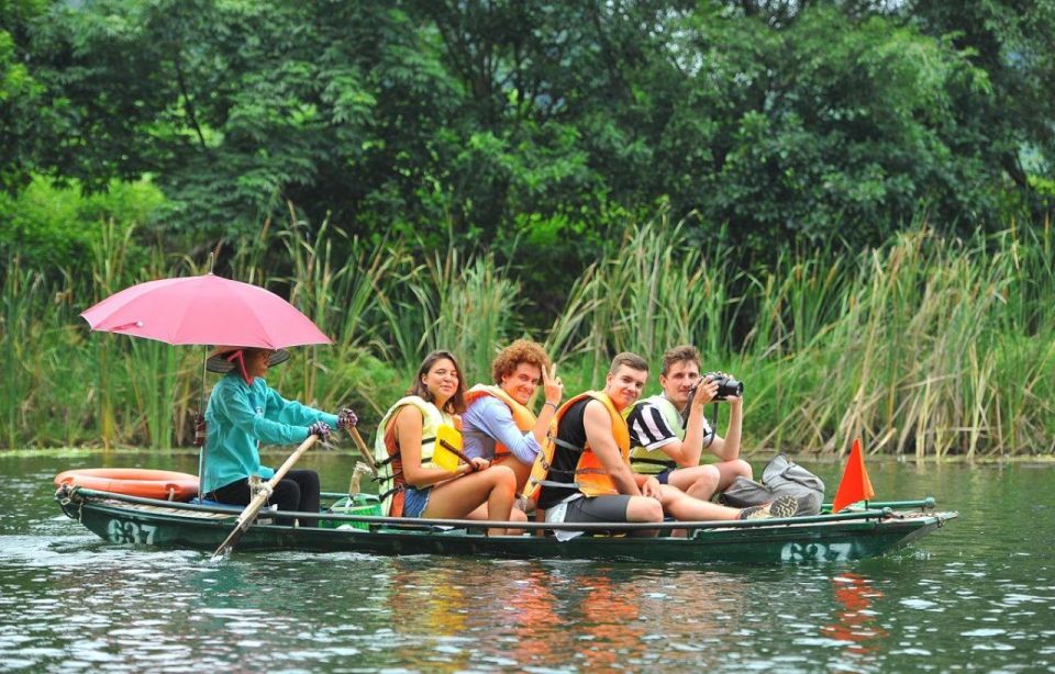 Luxury Private Tour: Ninh Binh 1day: Hoa Lu-Tam Coc-Mua Cave