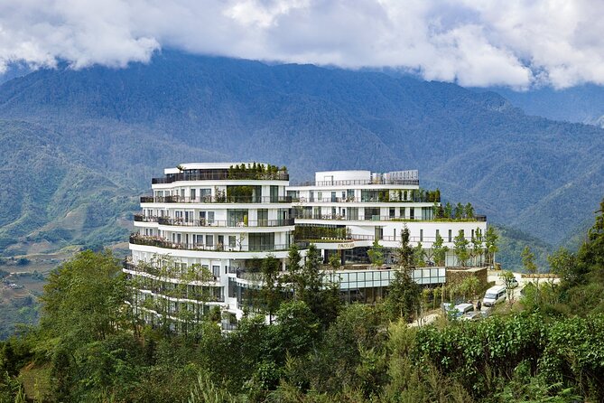 LUXURY SAPA TOUR 2D1N -Stay at 5 Star Hotel-Transfer by Sleep Bus - Tour Overview