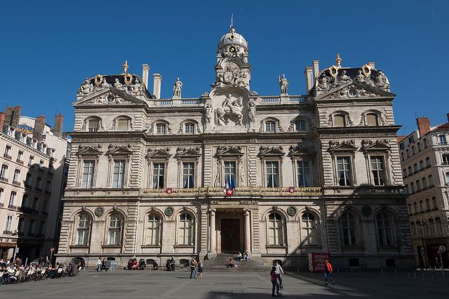 Lyon: Old District Private Guided Walking Tour