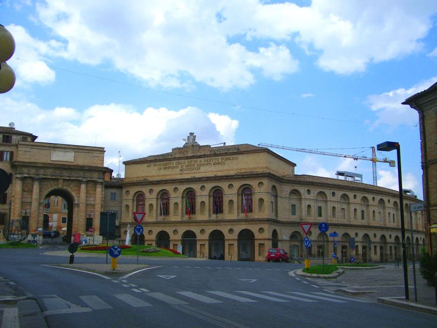 Macerata Private Tour: Old Town and Open-Air Opera House