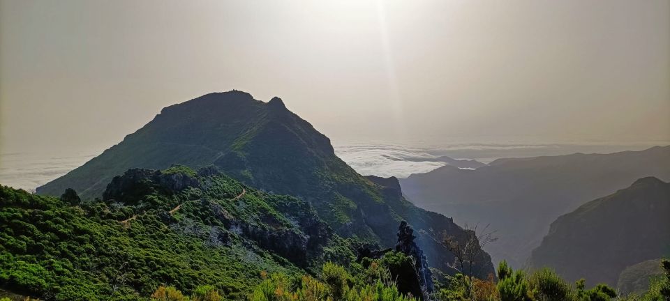 Madeira: Shuttle for Sunrise Hike at Pico Do Arieiro