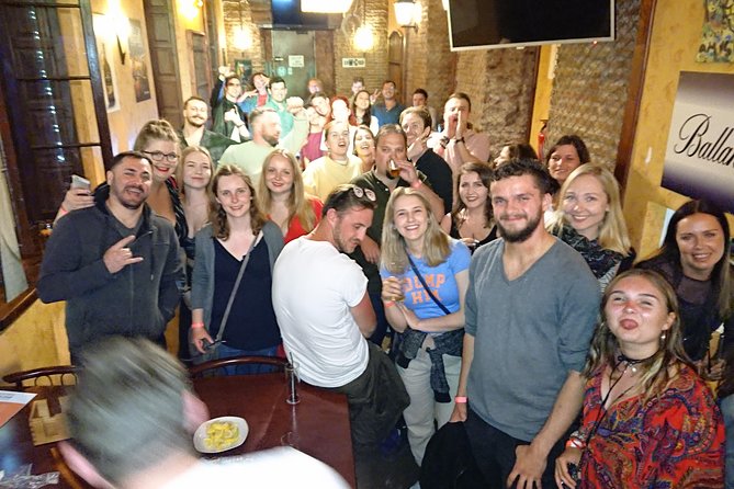 Malaga Nightlife Pub Crawl Tour With Drinks and Clubs Entry - Inclusions and Highlights