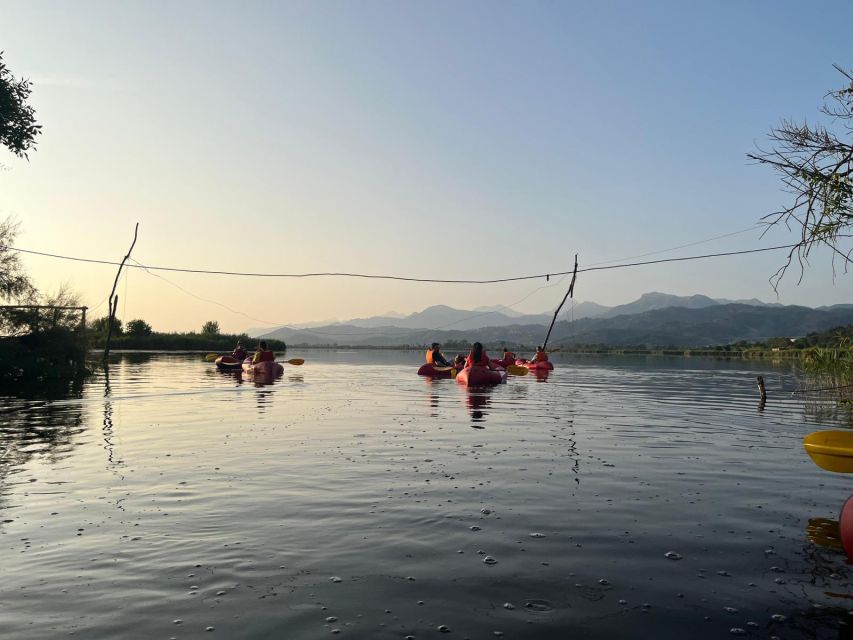 Massaciuccoli Lake: Kayak Tour With Aperitif