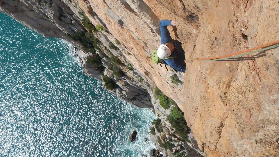 Masua: Cliff Climbing With a Private Alpine Guide