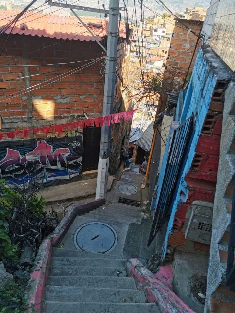 Medellin: Tour Comuna 13 Beyond the History and Graffiti | Travel Buddies