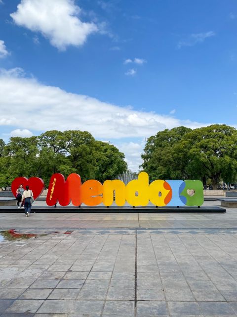 Mendoza Walking Tour: the History of the City and the Park!