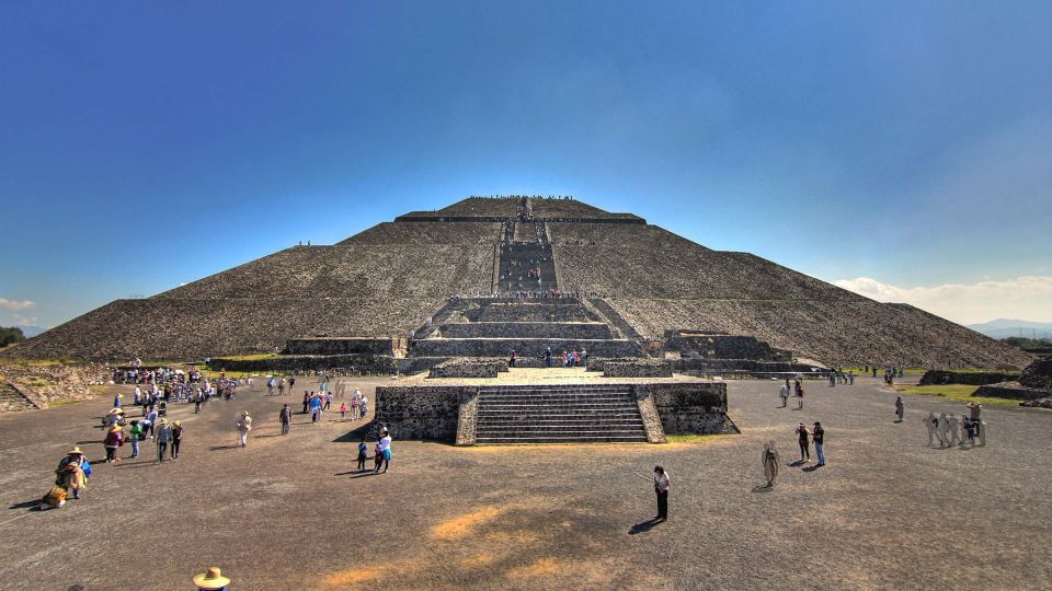 Mexico City: Trip to Teotihuacan Pyramids & Guadalupe Shrine