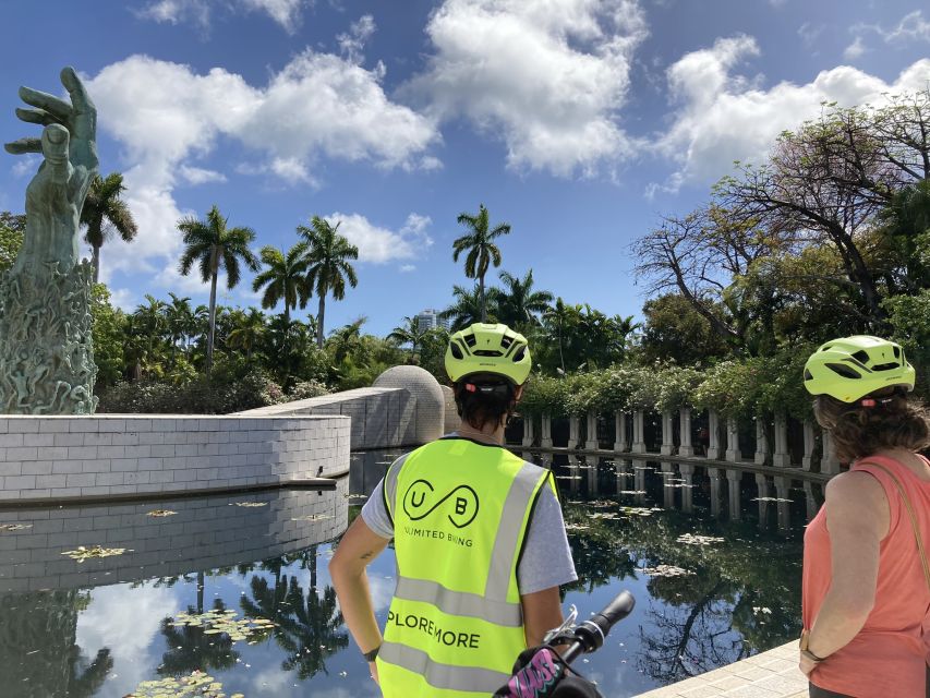 Miami Beach: City Highlights Guided Bike or Ebike Tour