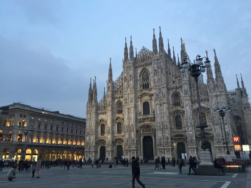 Milan by Night 2-Hour Walking Tour