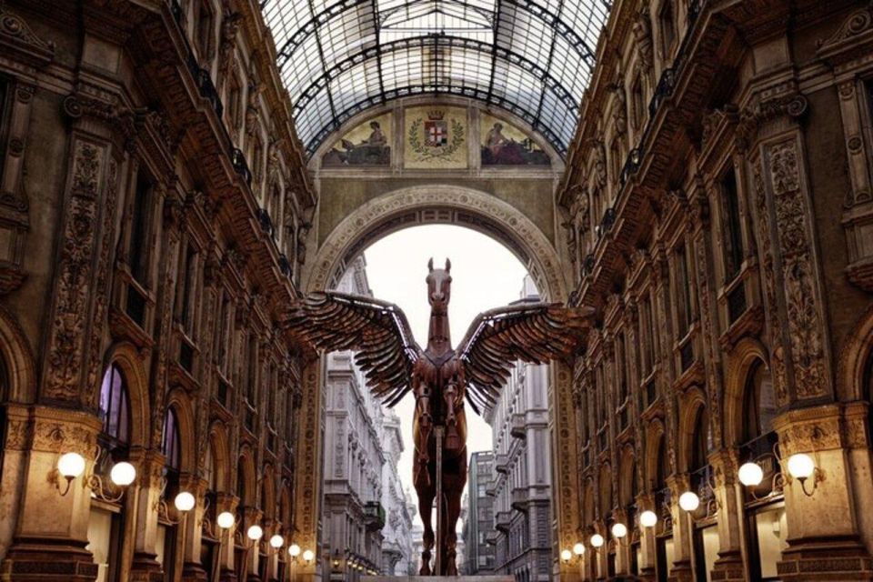 Milan : Highlights & Hidden Gems Private Walking Tour