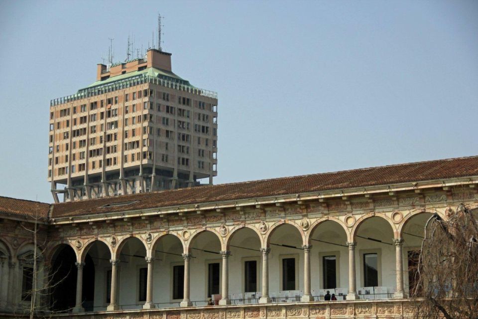 Milan Highlights Private 3-Hour Walking Tour