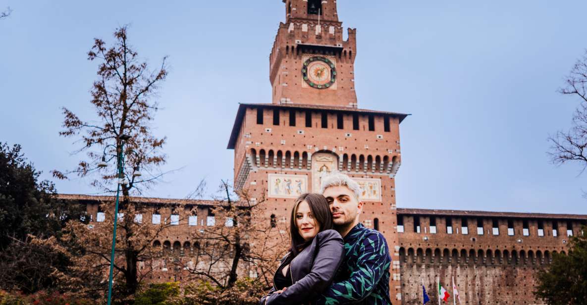 Milan: Professional Photoshoot Outside Sforza Castle