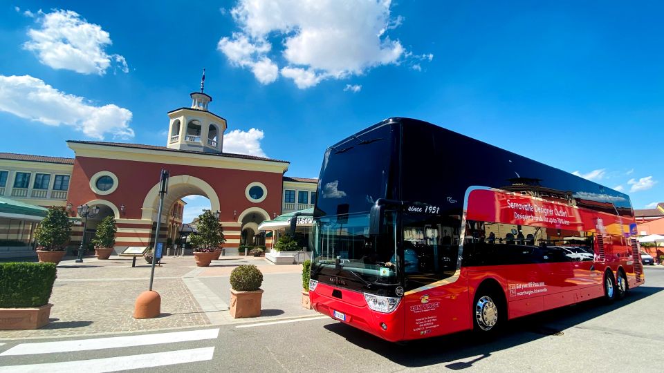 Milan: Serravalle Designer Outlet Roundtrip Bus Transfer