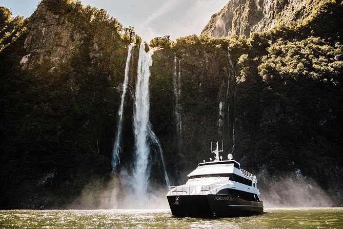 Milford Sound Overnight Cruise Fiordland Jewel