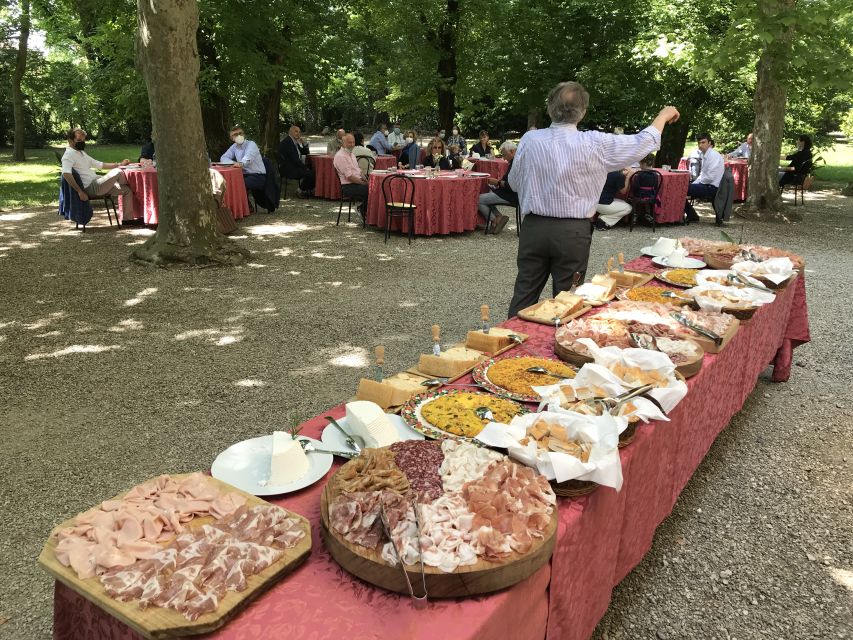 Modena: Balsamic Lunch With Vinegar Cellar Tour and Tasting