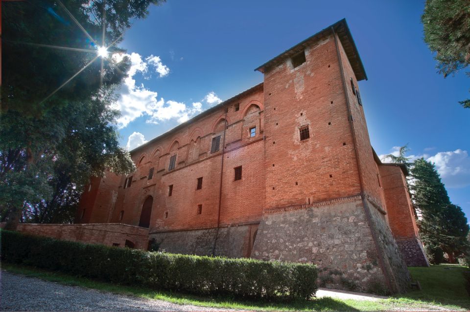 Montalcino: Brunello Wine Tasting & Lunch in a Tuscan Castle