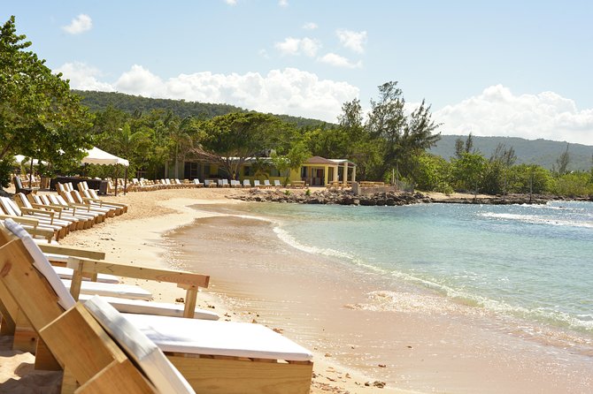 Montego Bay: Bamboo Beach Club VIP Access With Lunch & Cocktails