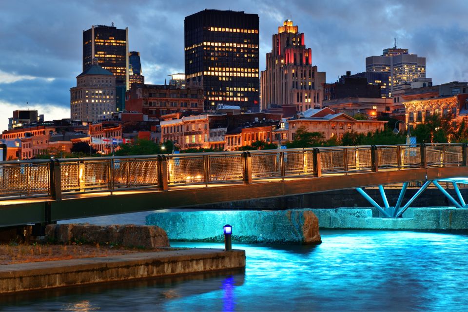 Montreal: First Discovery Walk and Reading Walking Tour - Overview of the Walking Tour