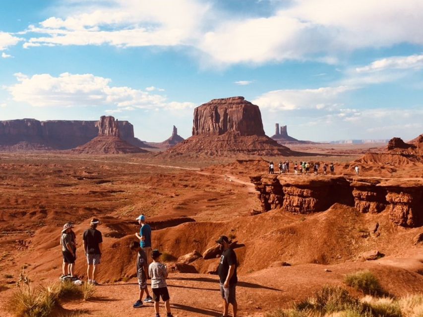 Monument Valley: Backcountry Jeep Tour With Navajo Guide