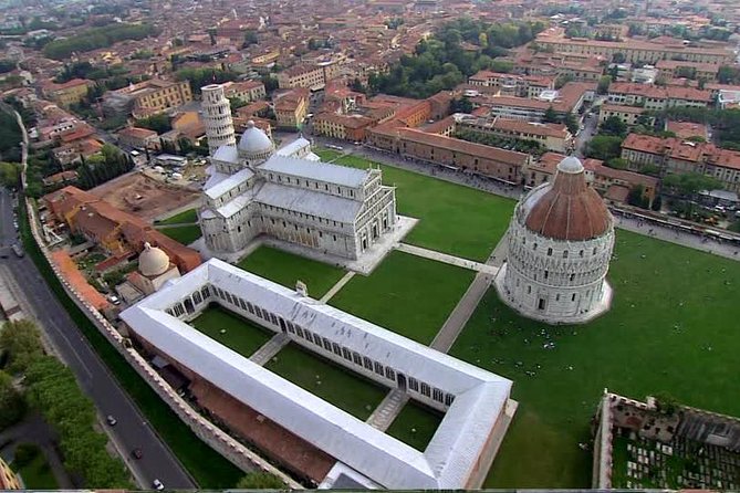 Monumental Complex of Pisa Cathedral Square - Overview of Pisa Cathedral Square