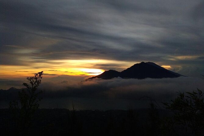 Mount Batur Sunrise Trekking With Private Guide and Breakfast - Experience the Sunrise at Mount Batur