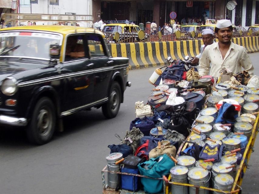 Mumbai: Public Transportation Tour