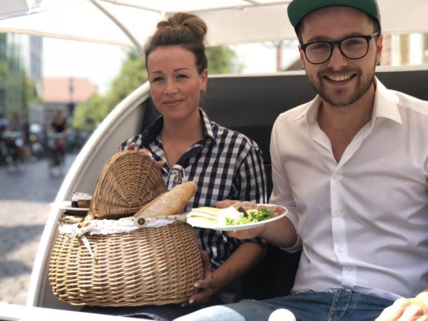 Münster: Private City Rickshaw Picnic Tour