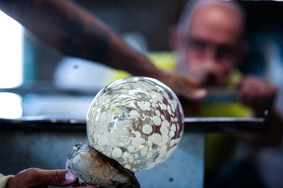 Murano: Glass Factory Experience With Tour and Demonstration