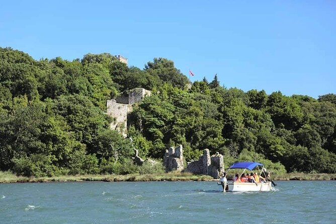 Mussel Sailing Tour With Food and Drink Tasting in Albania