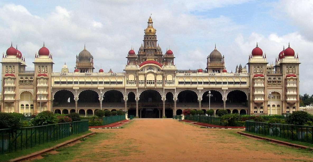 Mysore: Private Full-Day Sightseeing Tour of the City