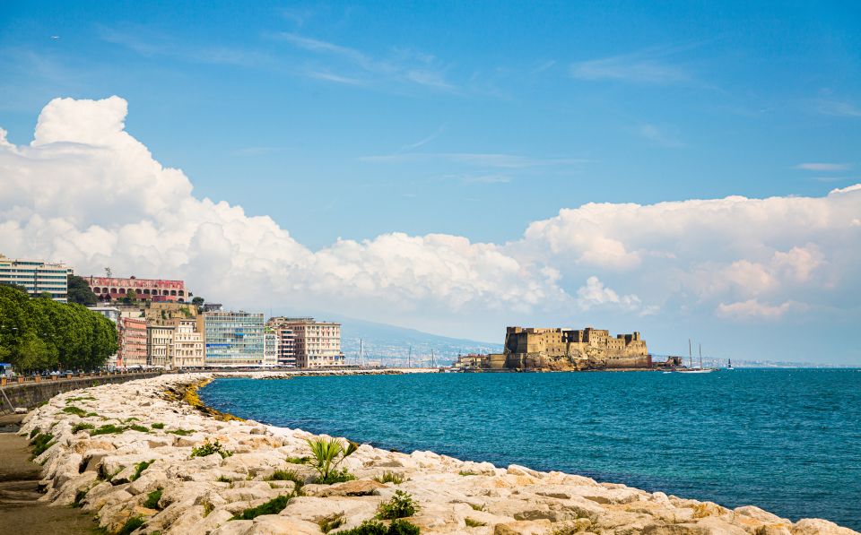 Naples: City Highlights Guided Bike Tour