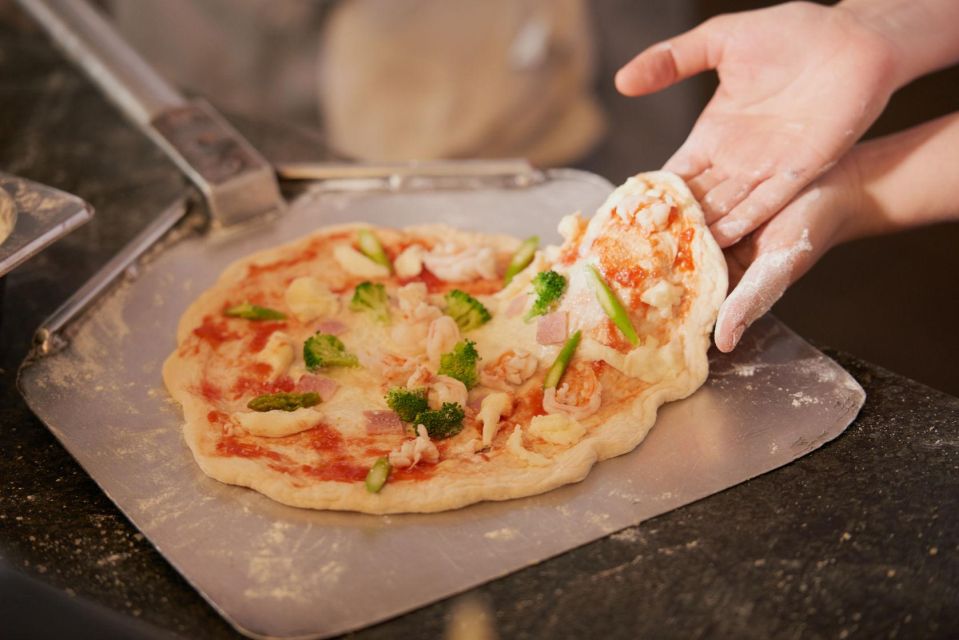 Naples Pizza Making Class: Authentic Culinary Experience