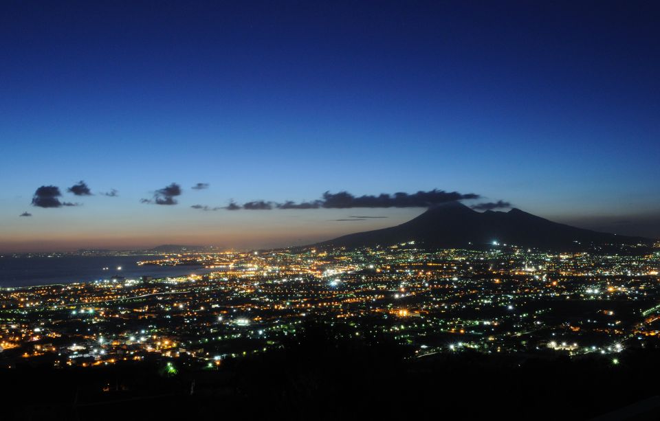 Naples: Romantic Dinner on the Rooftop Terrace