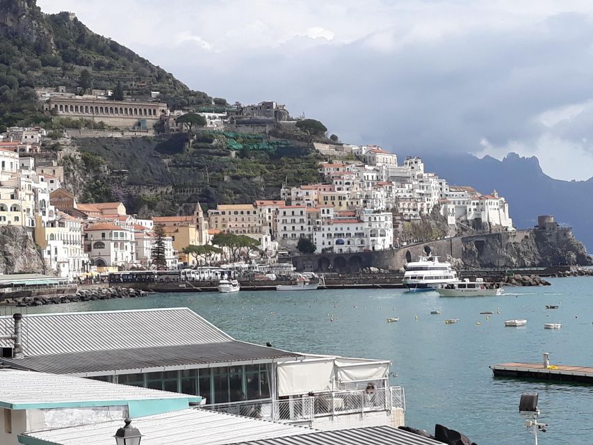 Naples: Transfer to Amalfi One-Way