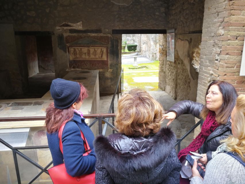 Naples: Visit Pompeii With a Private Professional Guide 2hrs