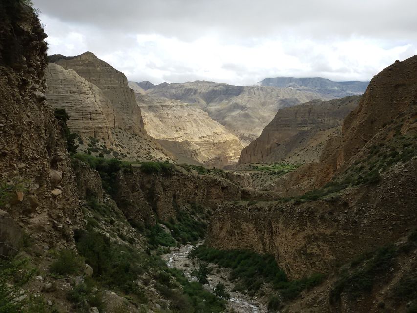 Nepal: 15-Day Manaslu Circuit Trek