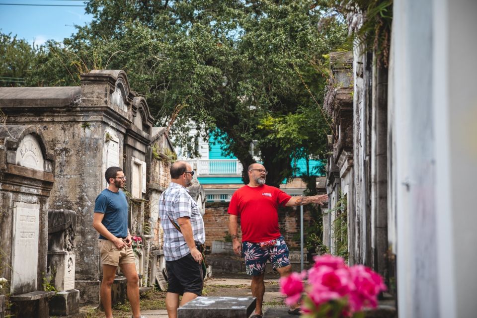 New Orleans Garden District Tour