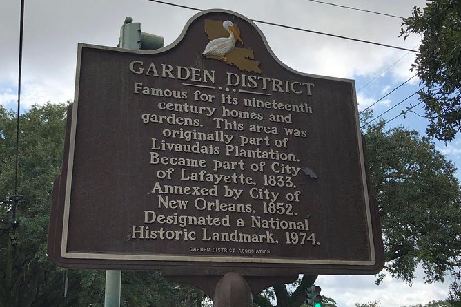 New Orleans Homes of the Rich and Famous Tour of the Garden District - Overview of the Tour Experience