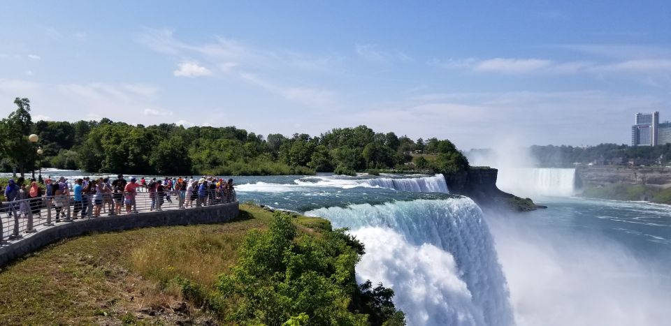 Niagara Falls, New York State: Guided Falls Walking Tour