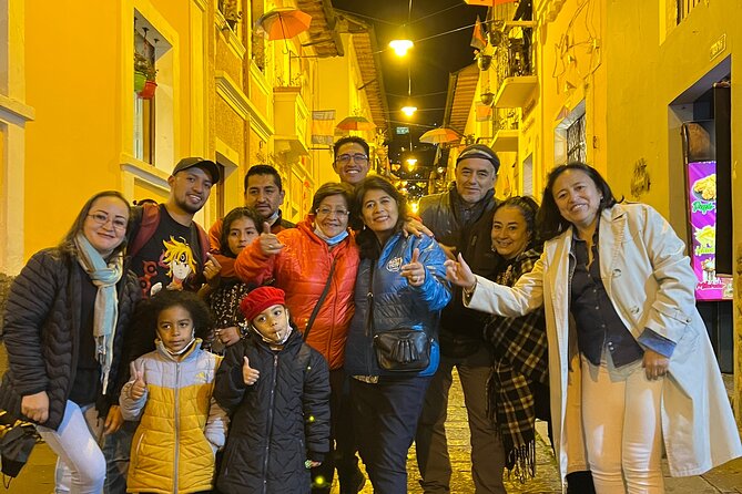 Night Tour in Quito With Free Time at La Ronda Street